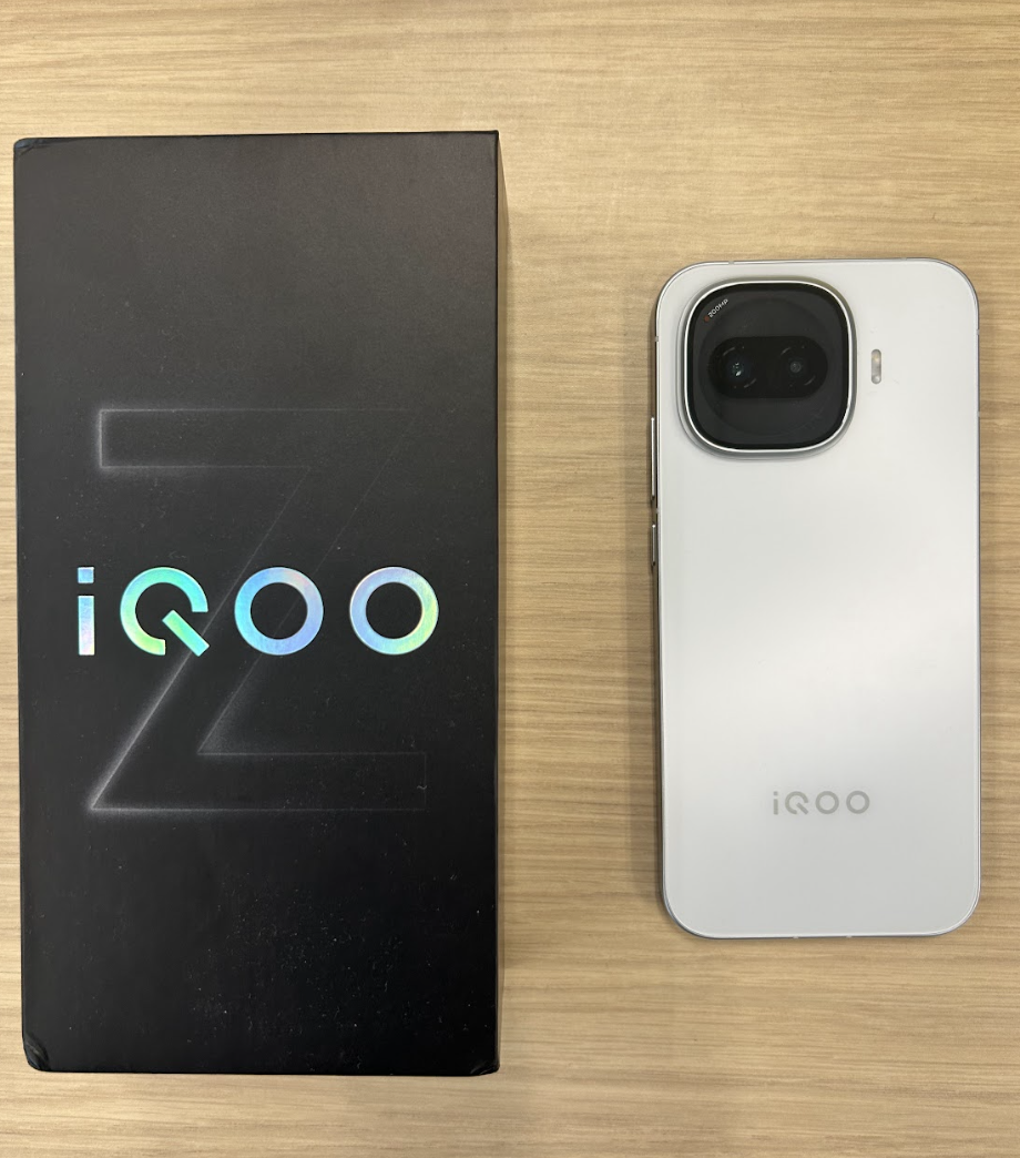 vivo �X�}�[�g�t�H��